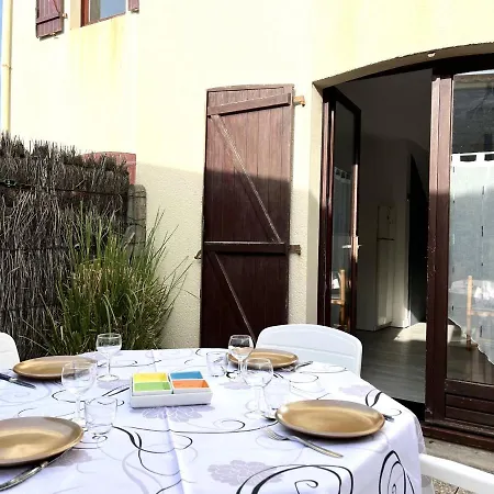 Agreable Proche De Port Olonna - 4 Pers *