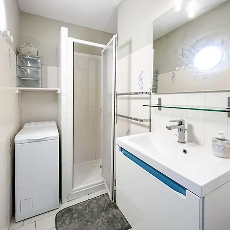 Appartement Agreable Proche De Port Olonna - 4 Pers